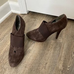 Jessica Simpson brown suede heels